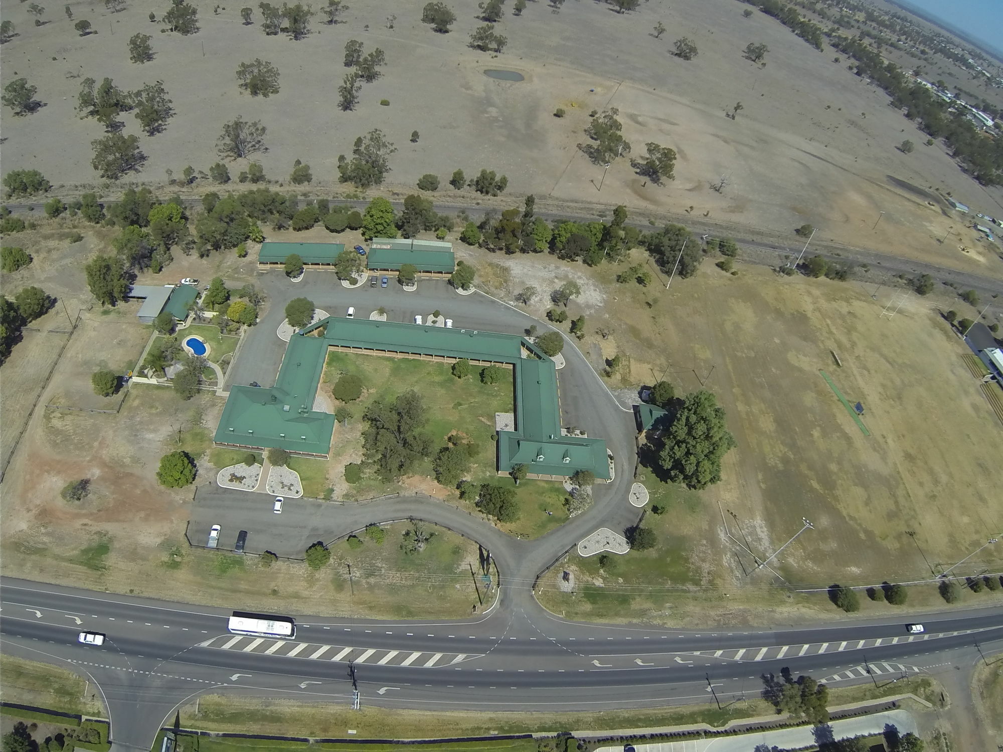 Overlander Homestead Motel Roma Exterior foto